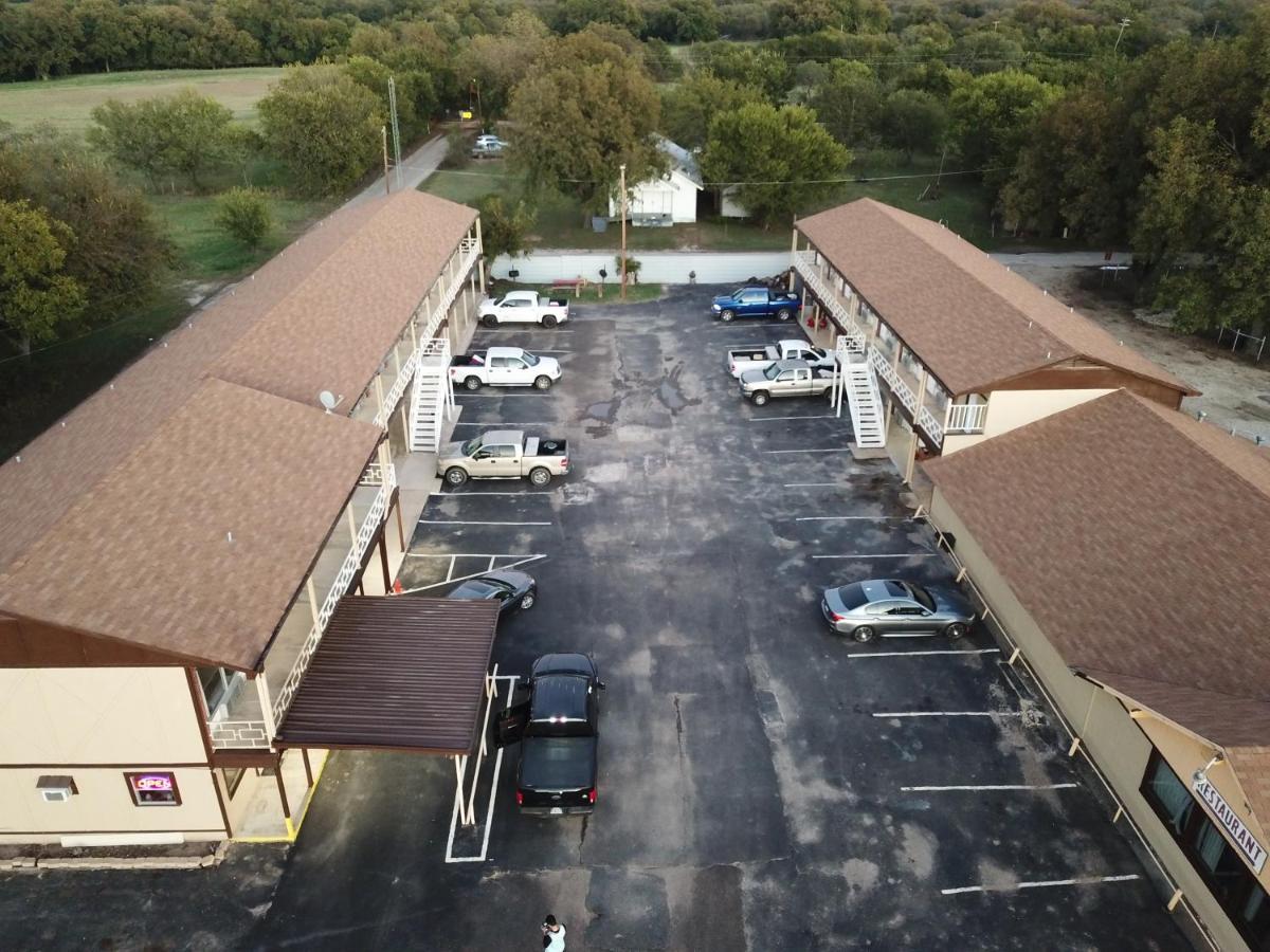 Executive Inn San Saba Exterior photo